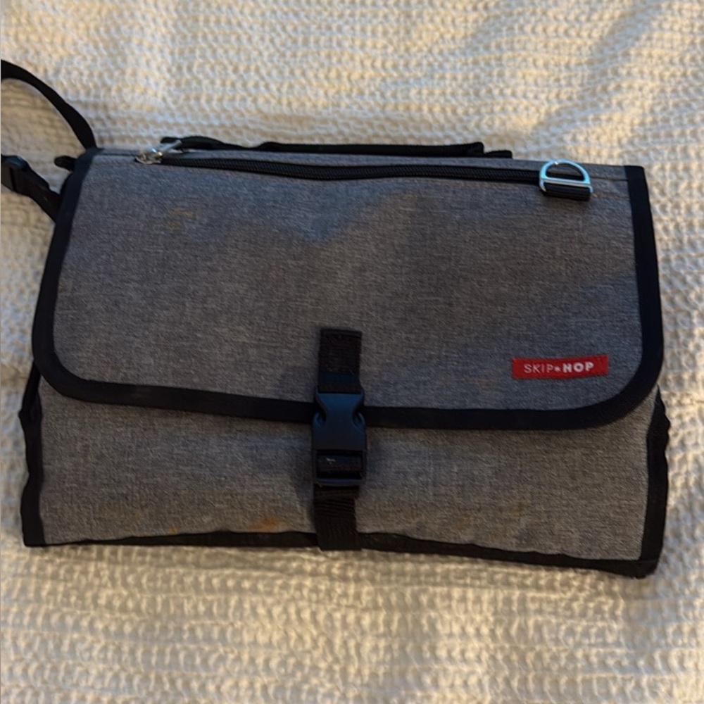 Skip Hop Charcoal Messenger Bag